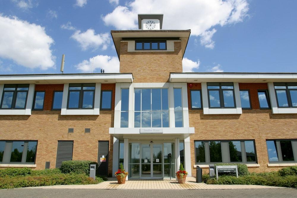 Kents Hill Park Training & Conference Centre Ξενοδοχείο Μίλτον Κέινς Εξωτερικό φωτογραφία