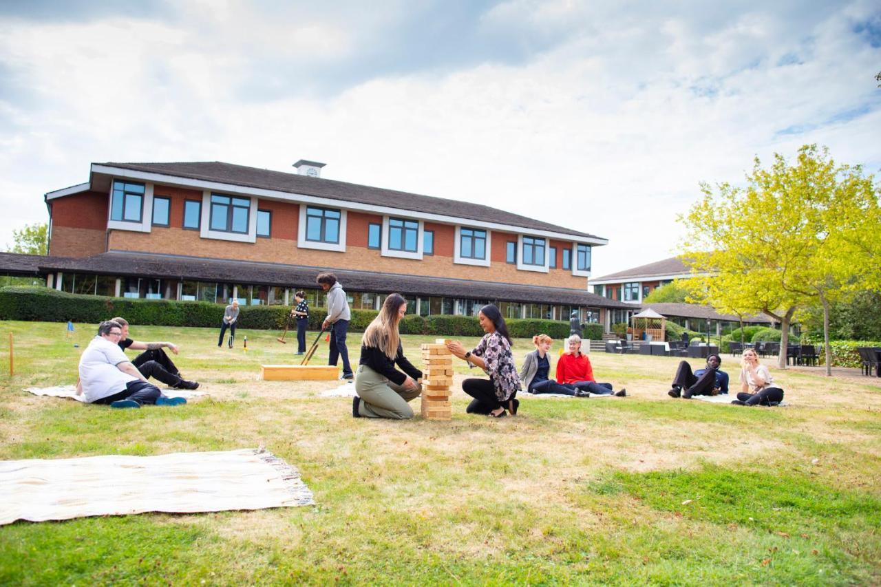 Kents Hill Park Training & Conference Centre Ξενοδοχείο Μίλτον Κέινς Εξωτερικό φωτογραφία